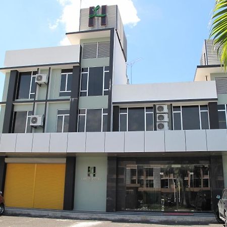 Labuk Hotel SDK Exterior foto