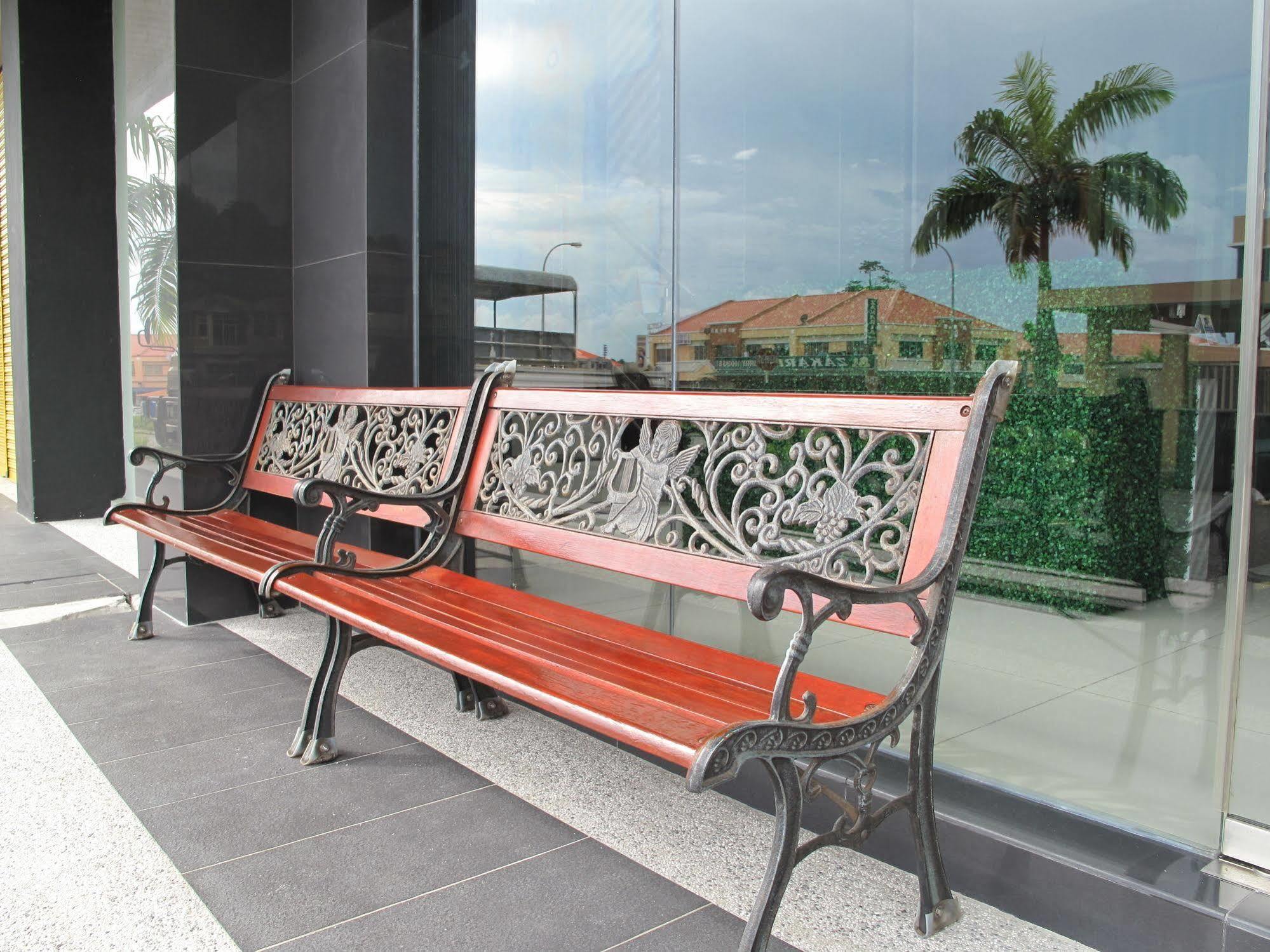 Labuk Hotel SDK Exterior foto